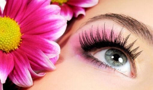 how-to-clean-fake-eyelashes